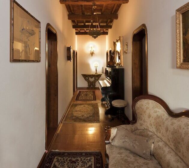 تختخواب و صبحانه Villa Irene