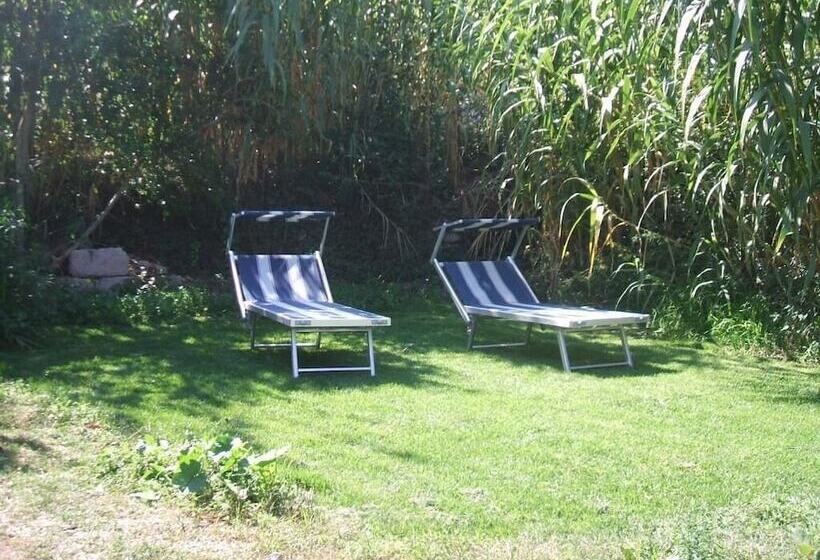 Bed and Breakfast Su Cantaru Guesthouse