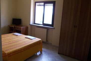 هتل Albergo Il Chiostro