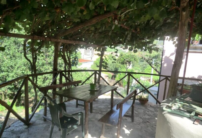 فندق ريفى Agriturismo Mare E Monti