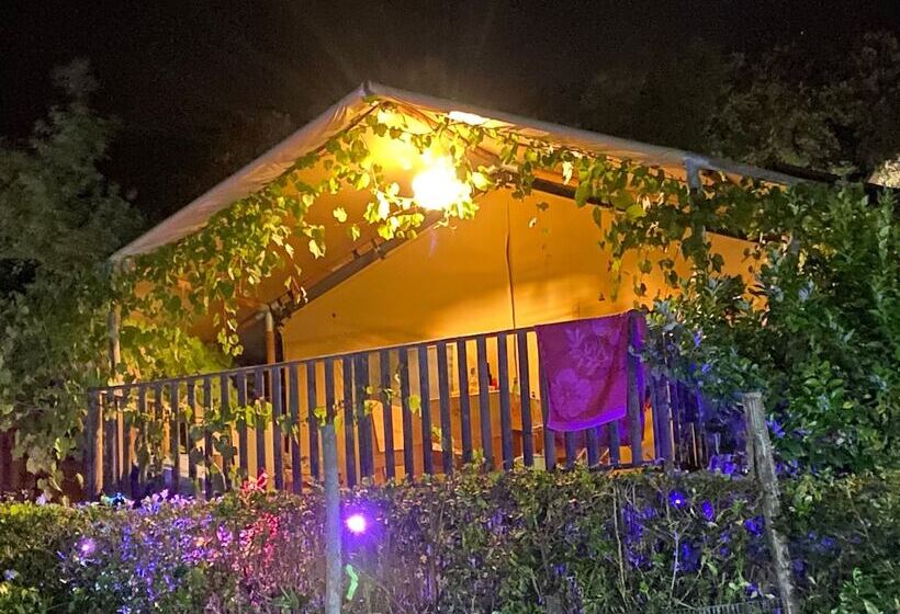 استراحتگاه Il Girasole Country Village