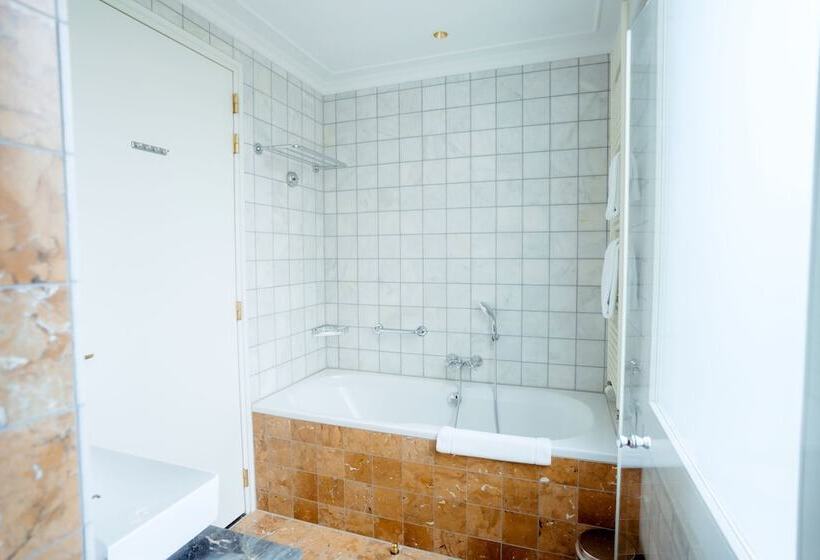 Grand Hotel Karel V