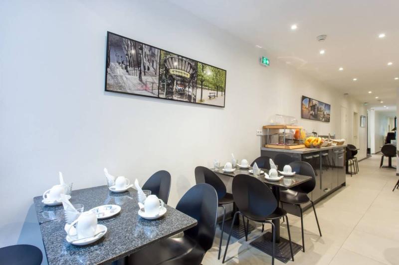 ホテル Brady   Gare De L Est