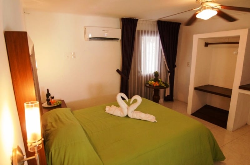 Fotos del hotel Partyholic:  8