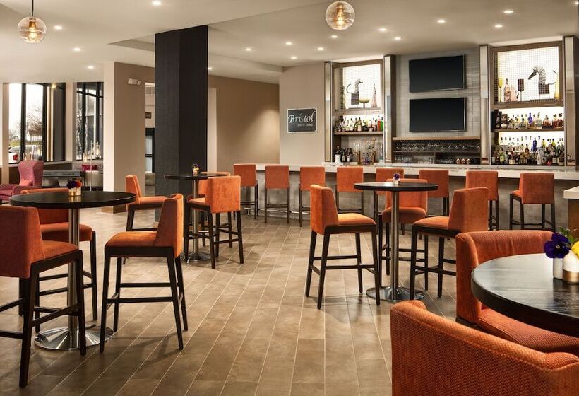 هتل Crowne Plaza Dallas Love Field   Med Area, An Ihg