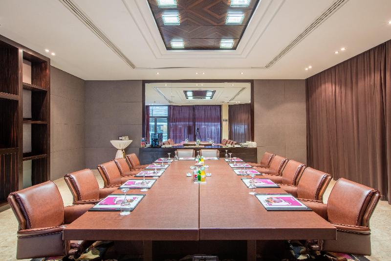 هتل Crowne Plaza Hamra Beirut, An Ihg