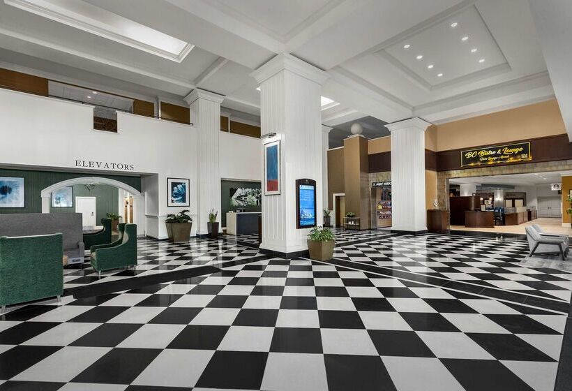 هتل Doubletree By Hilton Chicago O Hare Airport  Rosemont