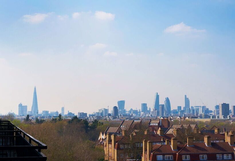 هتل Doubletree By Hilton  London  Docklands Riverside