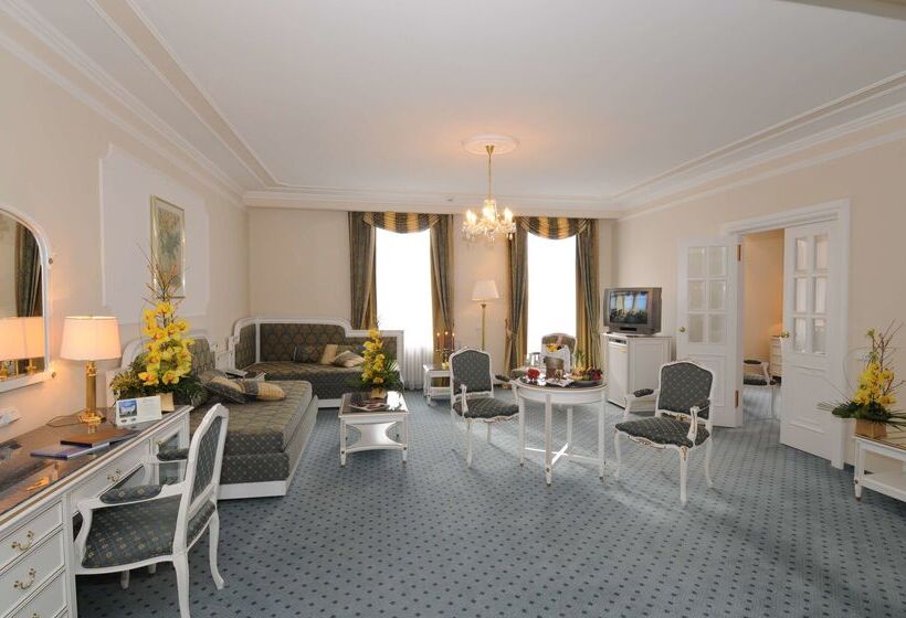 هتل Esplanade Spa And Golf Resort