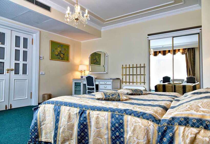 هتل Esplanade Spa And Golf Resort
