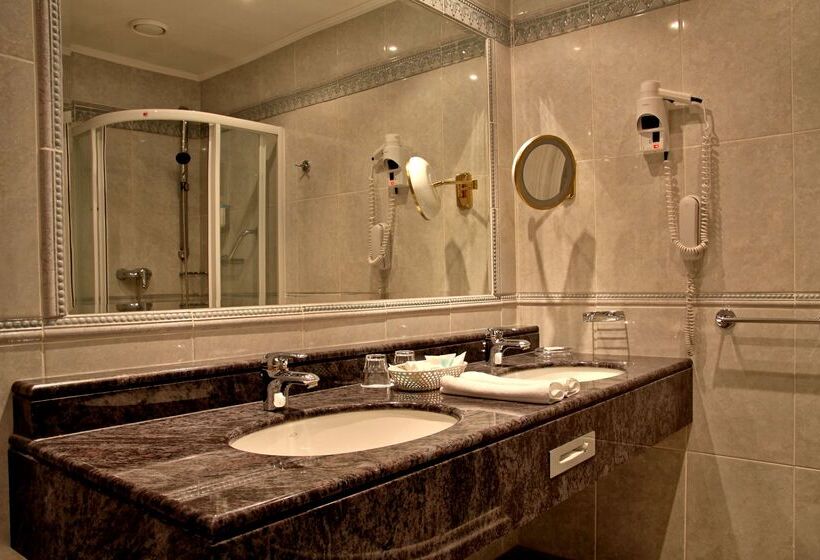 هتل Esplanade Spa And Golf Resort