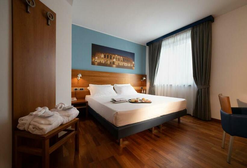 Fotos del hotel Fiera:  42 Fotos del hotel Fiera:  42