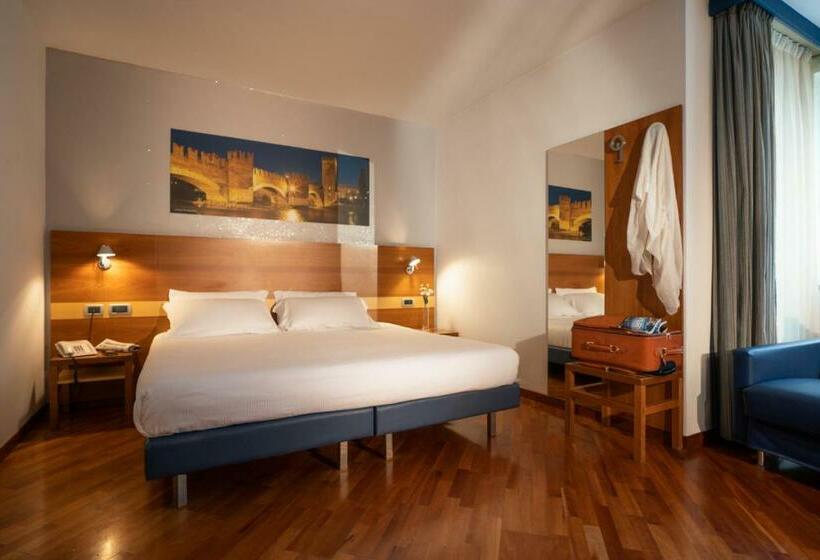 Fotos del hotel Fiera:  40 Fotos del hotel Fiera:  40