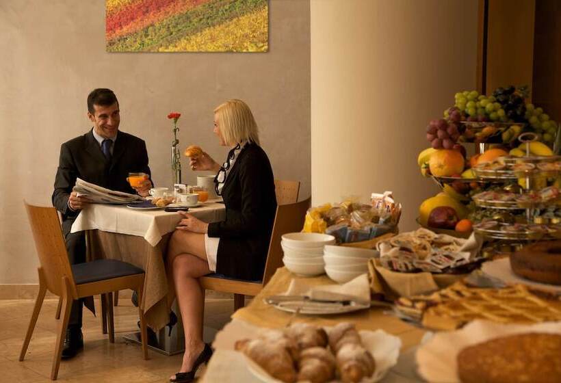 Fotos del hotel Fiera:  25 Fotos del hotel Fiera:  25