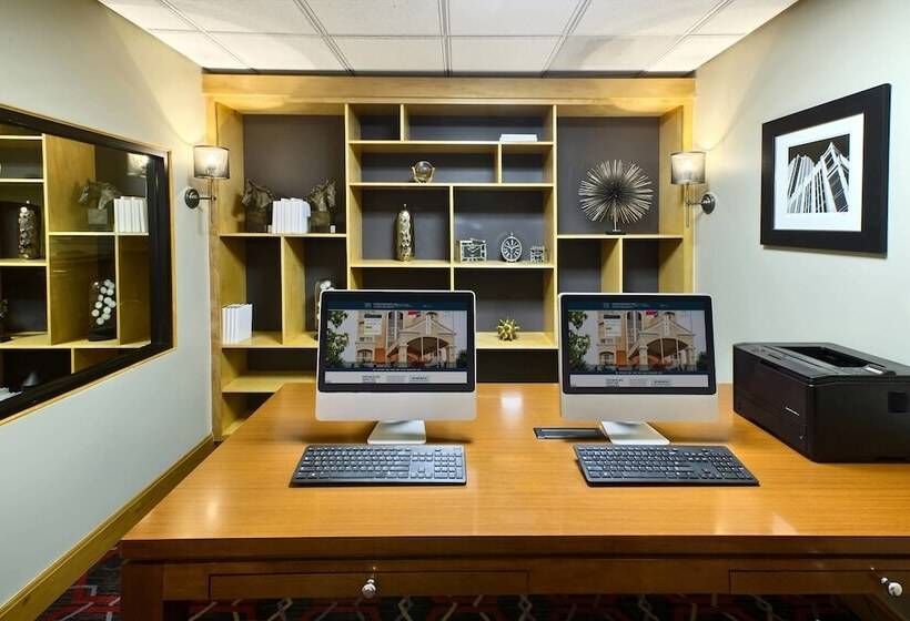 ホテル Four Points By Sheraton Charlotte/pineville