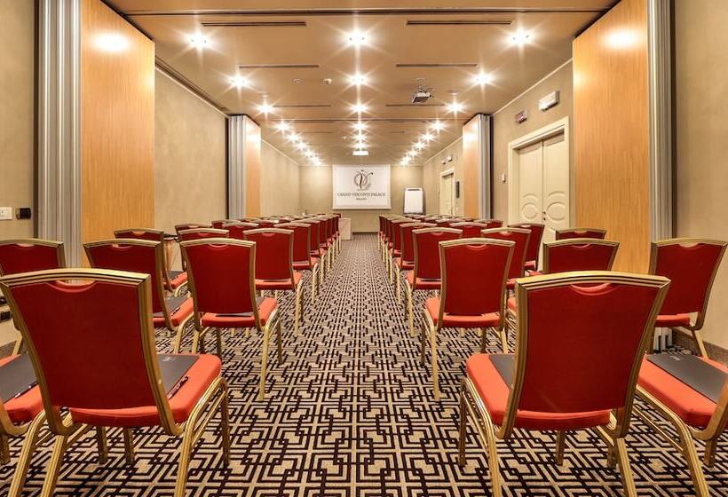 Fotos del hotel Grand Visconti Palace:  16