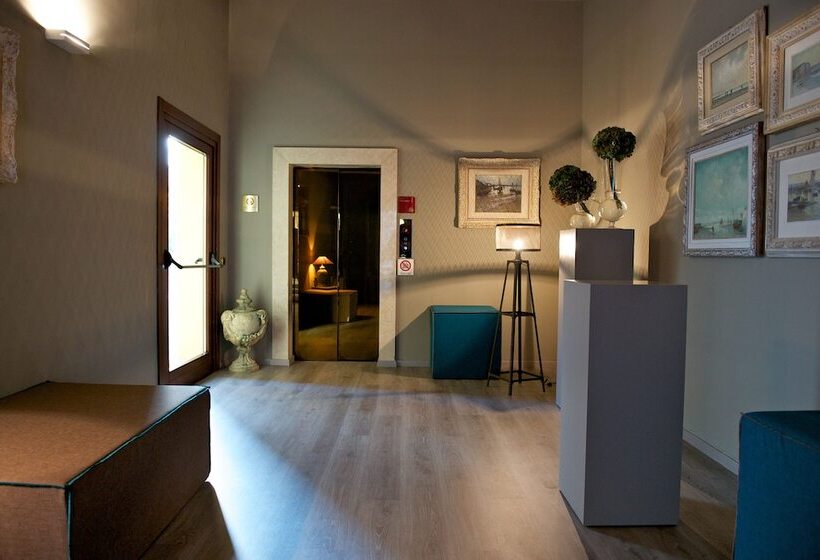 Fotos del hotel Grand Visconti Palace:  11