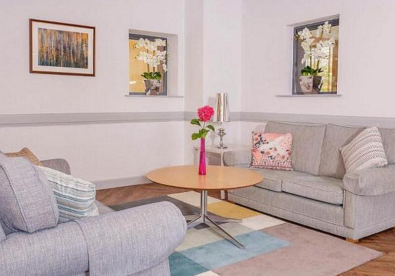 בית מלון כפרי Great National South Court