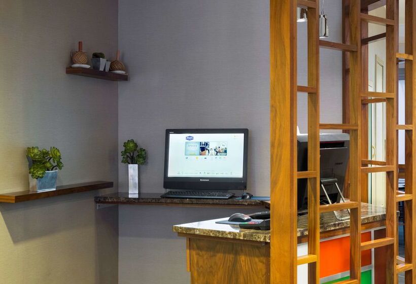 هتل Hampton Inn Manhattan Chelsea