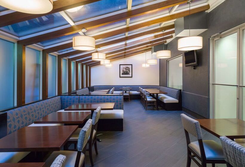 هتل Hampton Inn Manhattan Chelsea