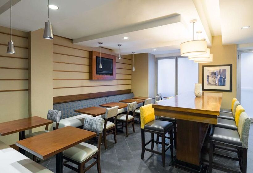 هتل Hampton Inn Manhattan Chelsea