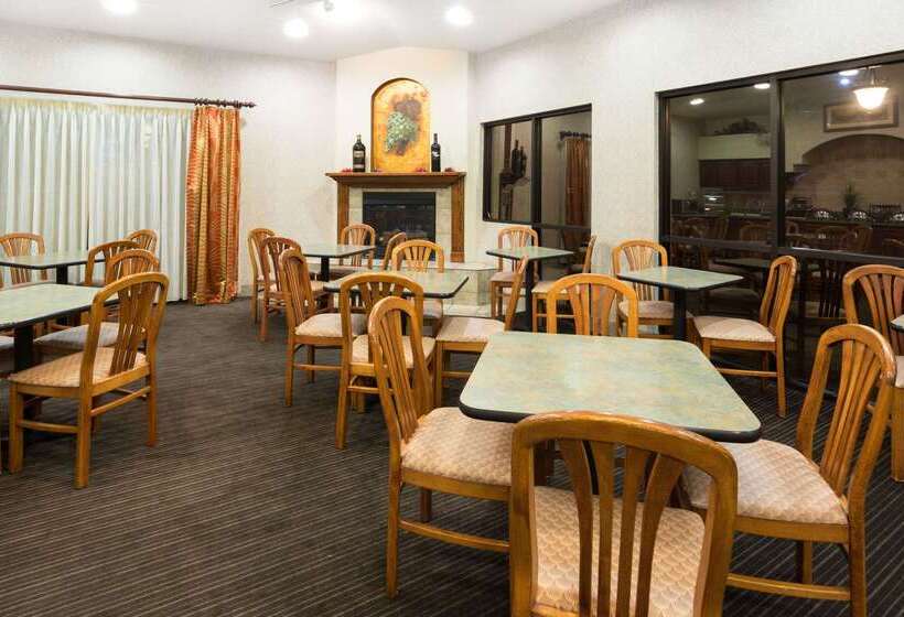 هتل Hawthorn Suites By Wyndham Napa Valley