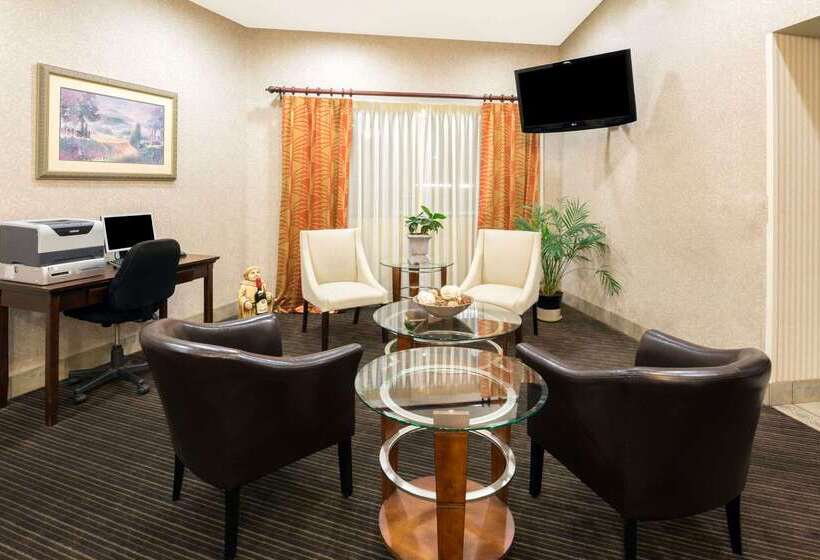 هتل Hawthorn Suites By Wyndham Napa Valley