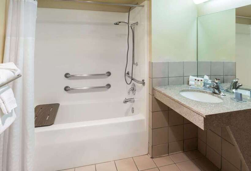 هتل Hawthorn Suites By Wyndham Napa Valley