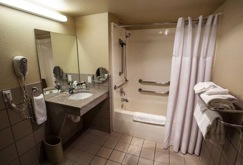 هتل Hawthorn Suites By Wyndham Napa Valley