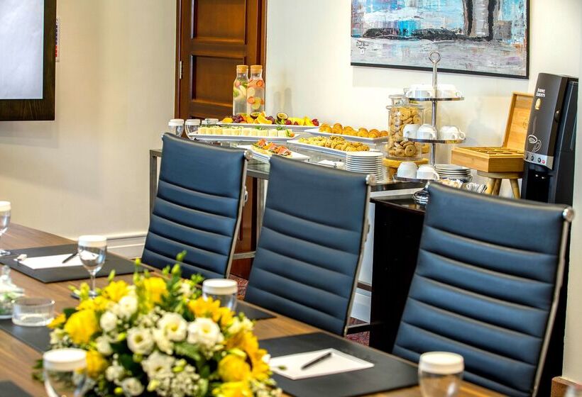 هتل Hilton Nicosia