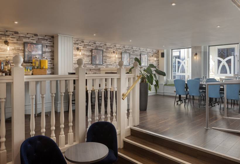 هتل Hilton York