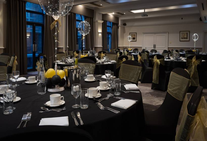 هتل Hilton York