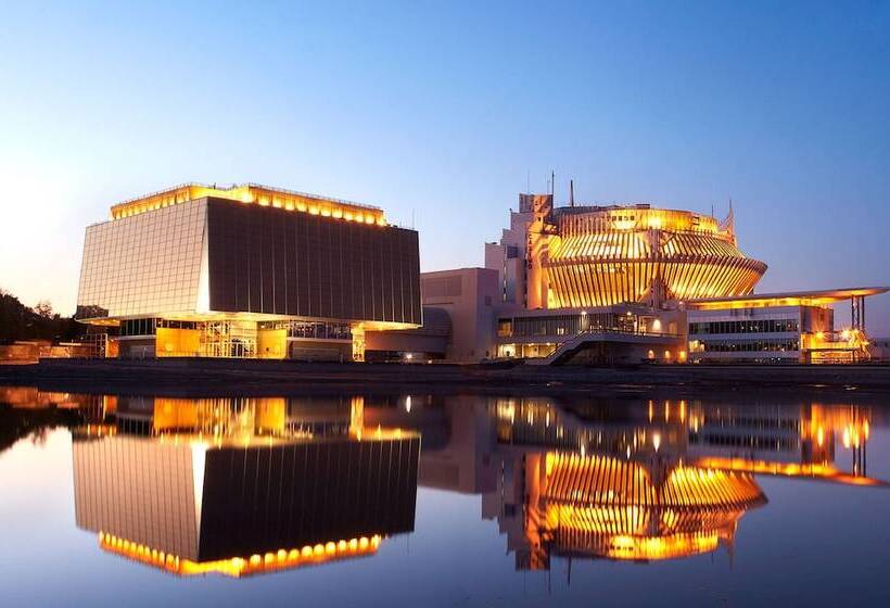 هتل Holiday Inn Montreal Longueuil, An Ihg