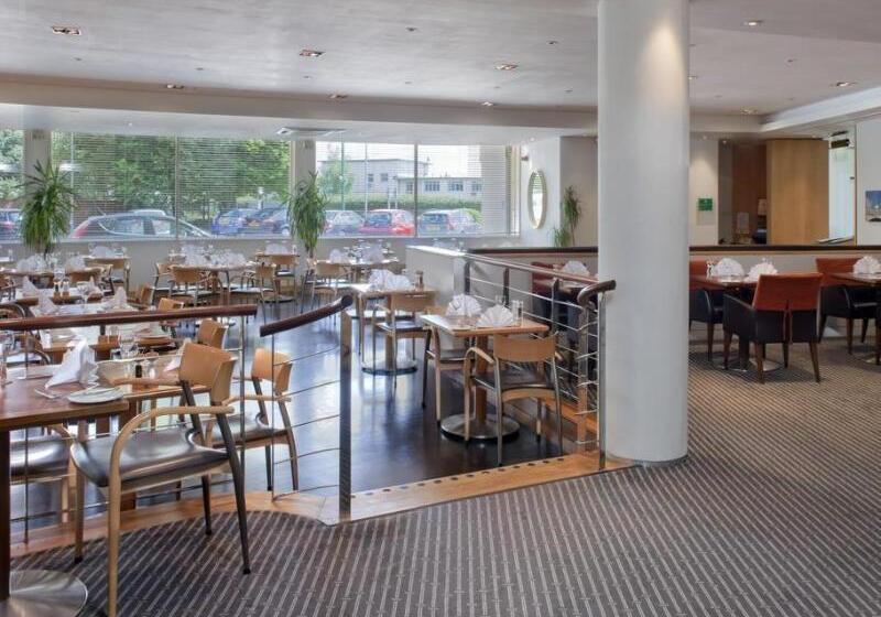 هتل Best Western London Heathrow Ariel