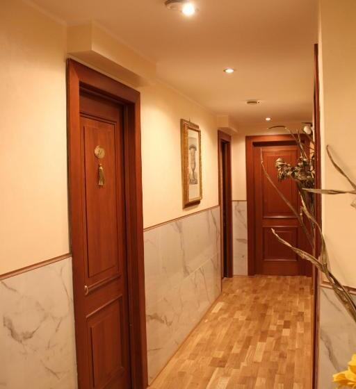 Fotos del hotel Luxury Rooms H 2000 Roma:  68