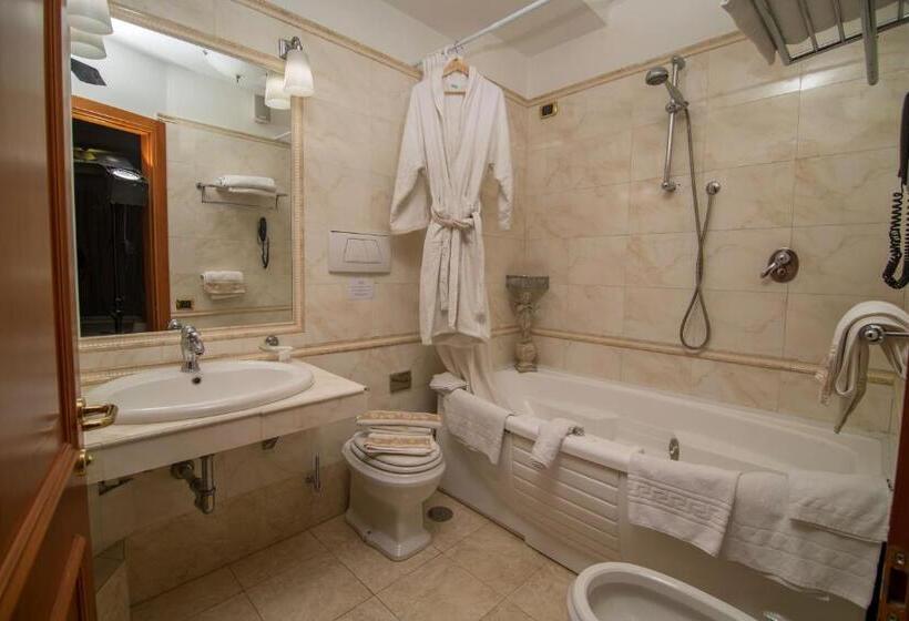 Fotos del hotel Luxury Rooms H 2000 Roma:  38