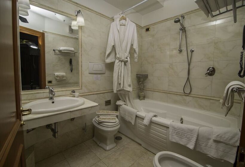 Fotos del hotel Luxury Rooms H 2000 Roma:  24