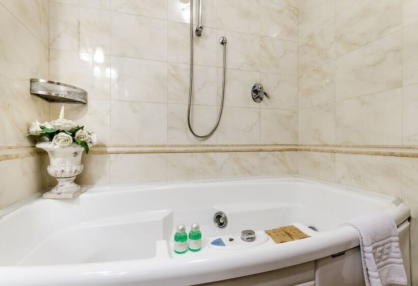 Fotos del hotel Luxury Rooms H 2000 Roma:  43