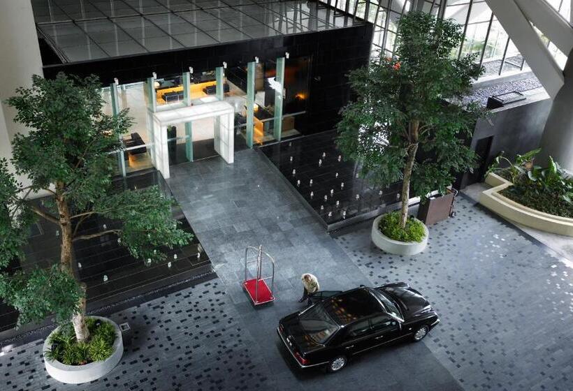 Hotel Maya Kuala Lumpur