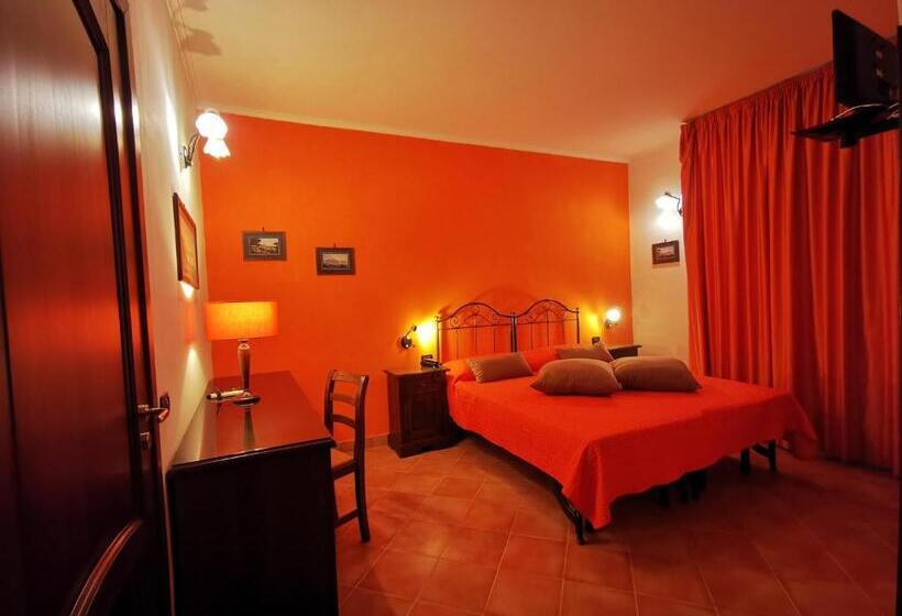 Fotos del hotel Neapolis:  10