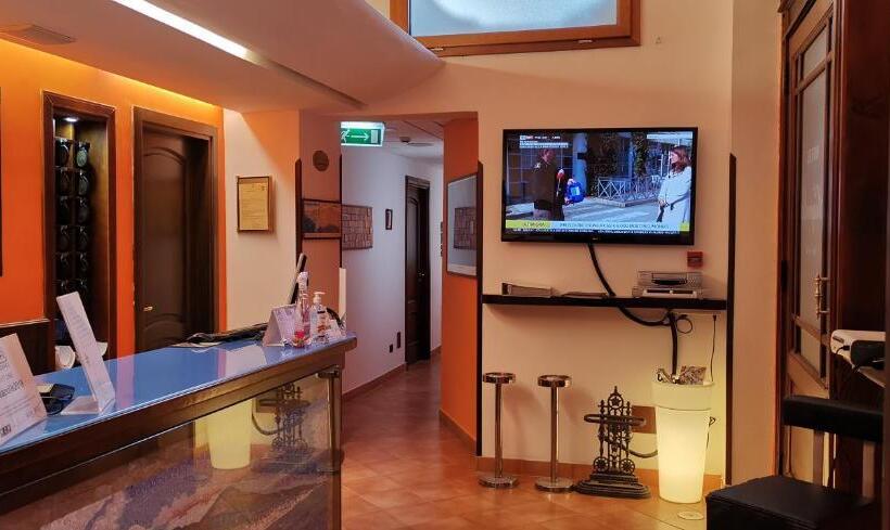 Fotos del hotel Neapolis:  49