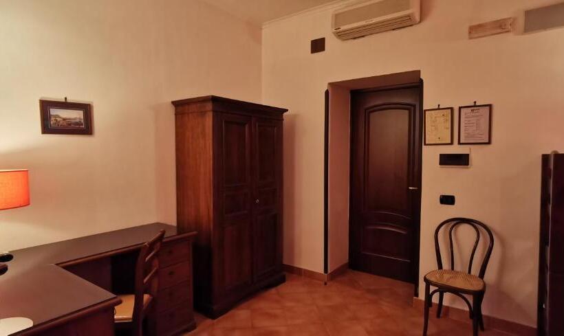 Fotos del hotel Neapolis:  45
