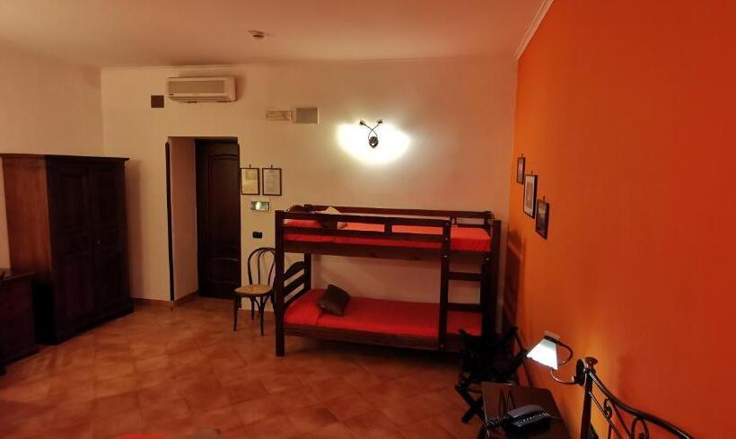 Fotos del hotel Neapolis:  37