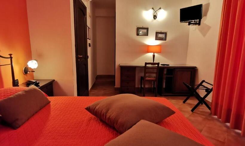 Fotos del hotel Neapolis:  36