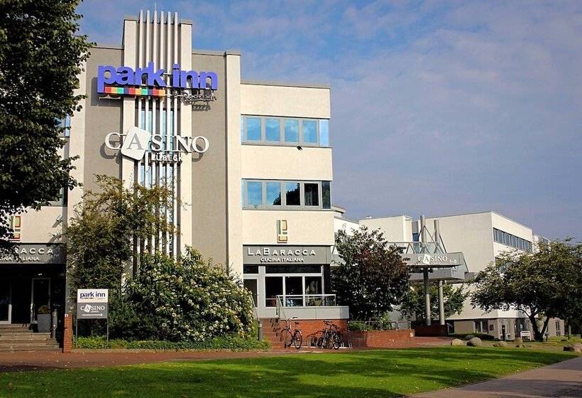 هتل Park Inn By Radisson Lübeck