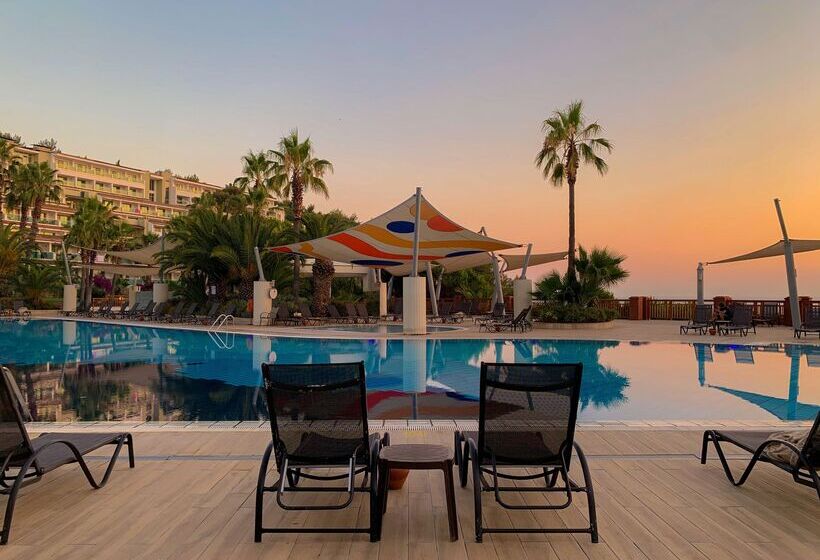 فندق Pine Bay Holiday Resort