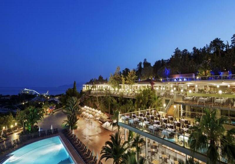 هتل Pine Bay Holiday Resort