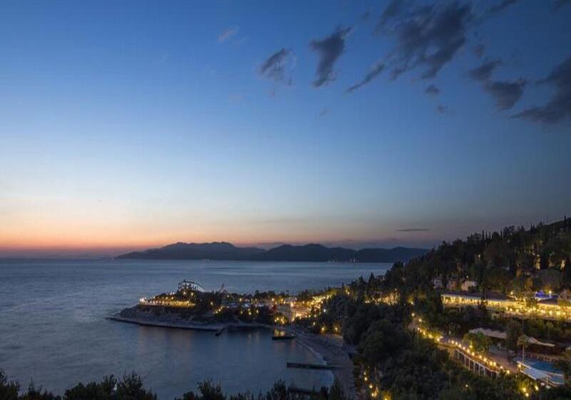 هتل Pine Bay Holiday Resort