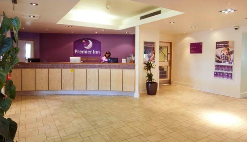 Fotos del hotel Premier Travel Inn London Hampstead:  2