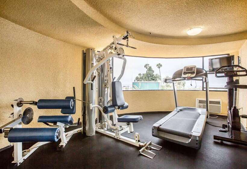 هتل Quality Inn & Suites Hermosa Beach